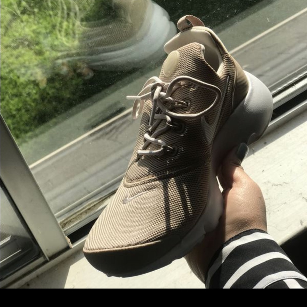 NIKE PRESTO FLY